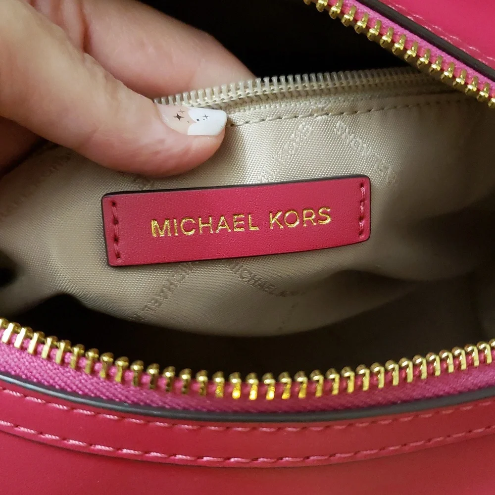 Michael Kors Fuchsia and Beige Satchel - Picture 11 of 14